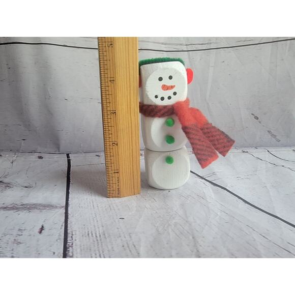 Wooden Handmade Snowman Freestanding Winter Tiered Tray Home Decor Shelf Sitter - Picture 6 of 6